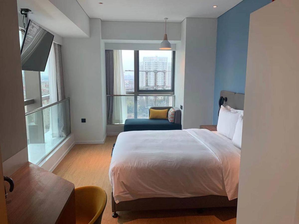 Holiday Inn Express Shanghai Baoyang By Ihg Exterior photo
